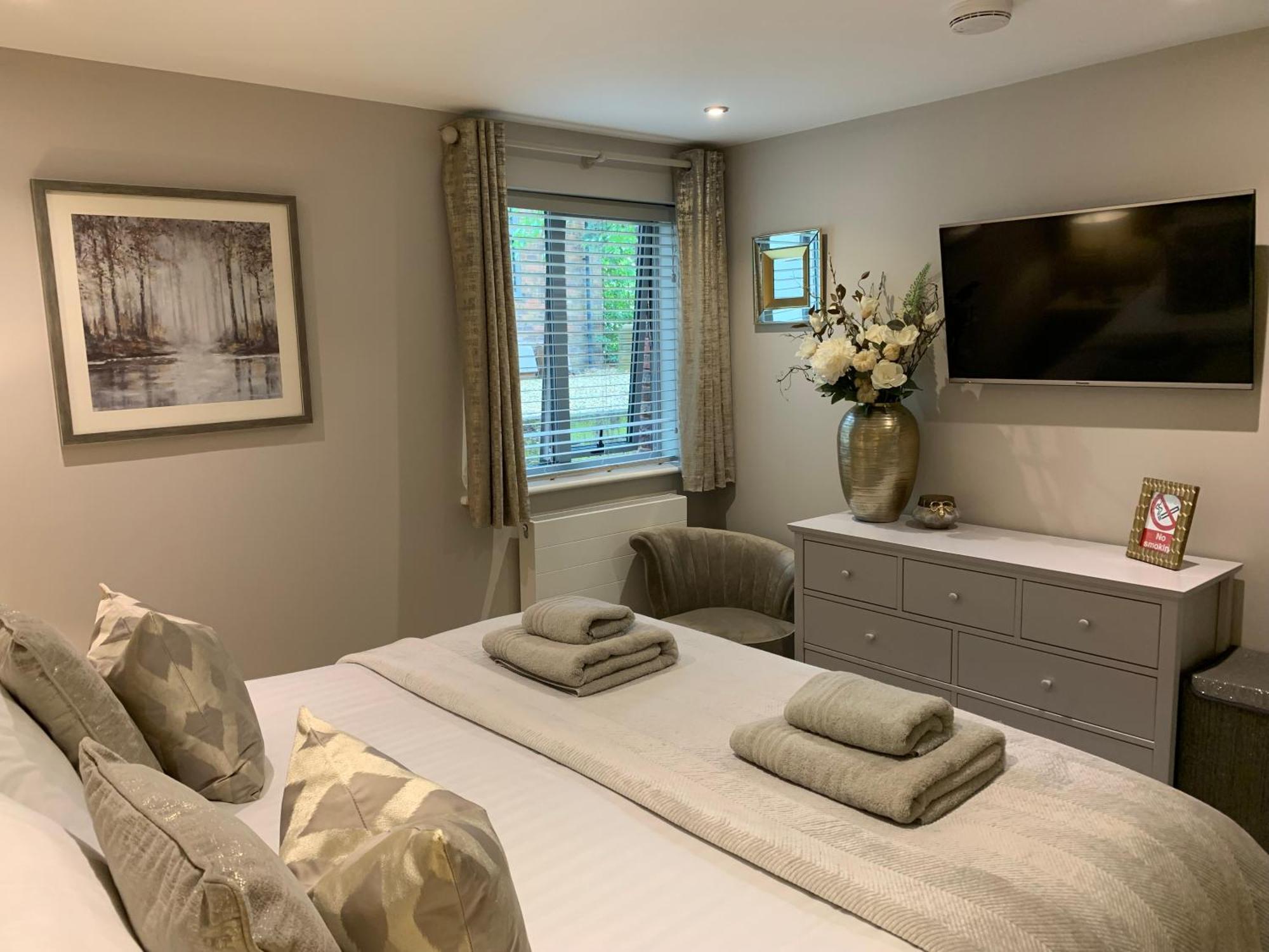#8 Brunel House Luxury Apartment In เกรทมัลเวิร์น ภายนอก รูปภาพ